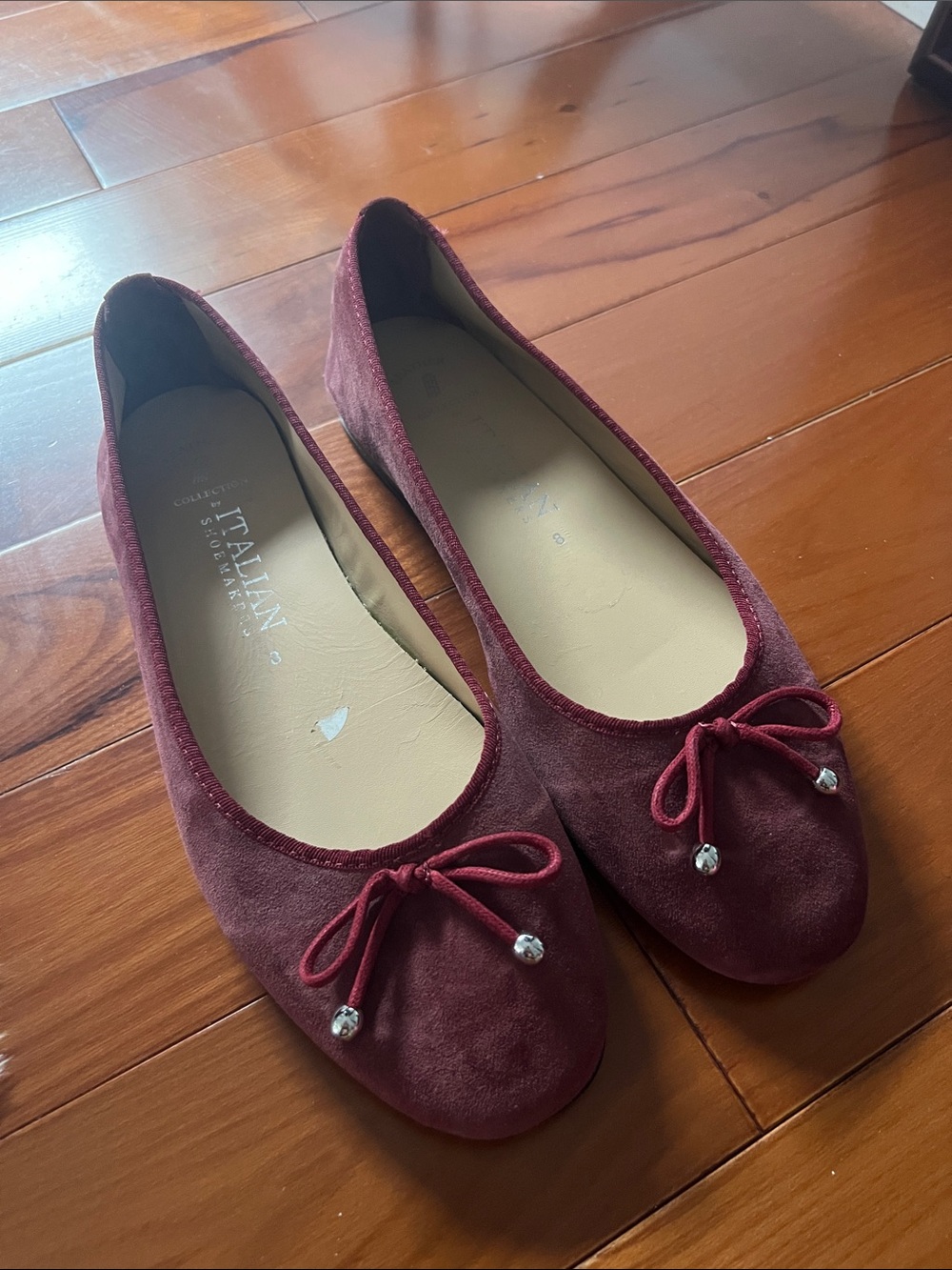 Italian Shoemakers Women's Burgundy Suede Ballet Flats